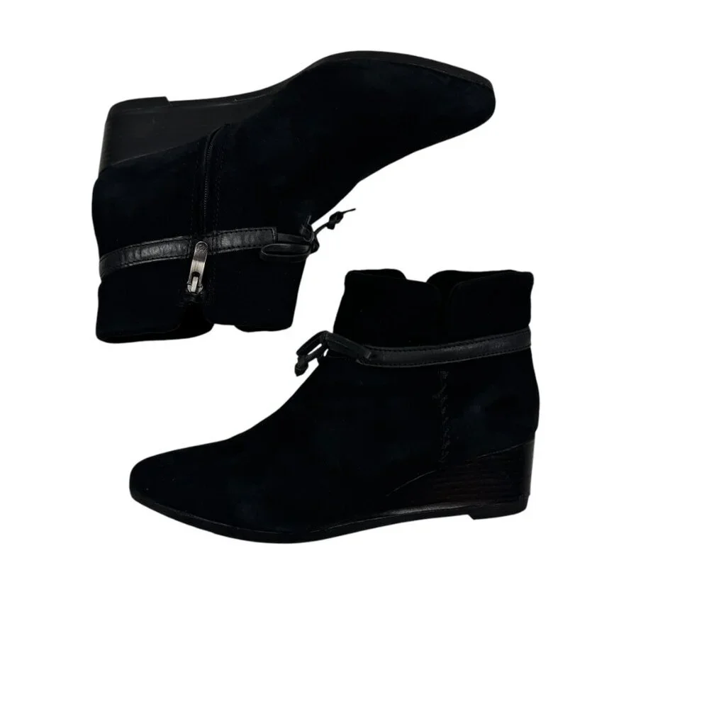 Bussola Suede Comfort Wedge Almond Toe Booties With Bows Women's Size 8